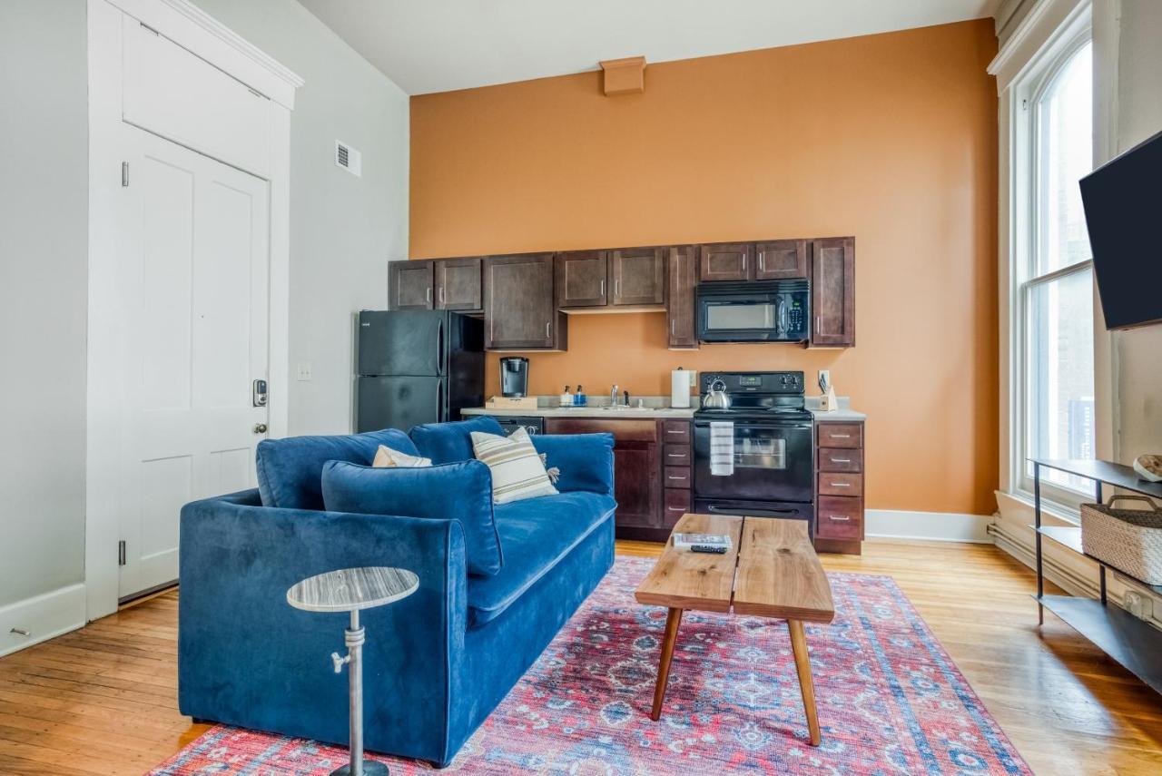 Mint House - 4th Street 4* Louisville