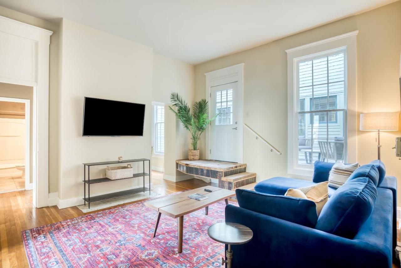 Mint House - 4th Street Aparthotel 4*